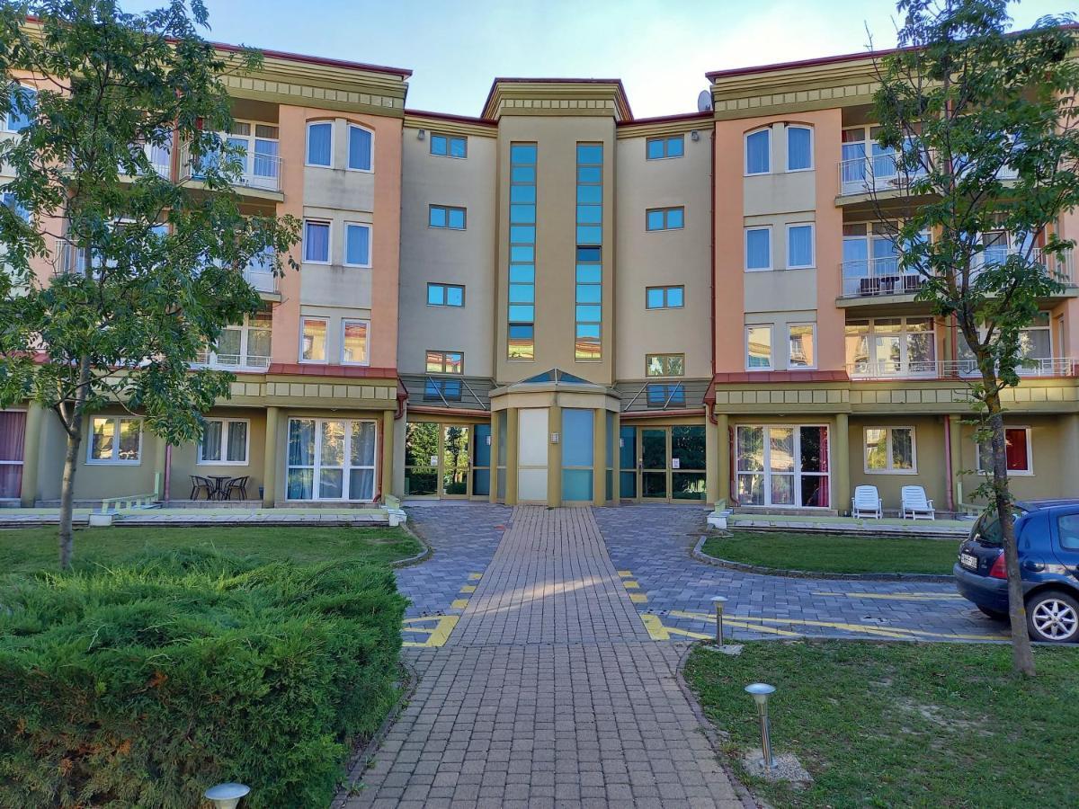 Karos Gold 813 Wellness Apartman Zalakaros Eksteriør billede