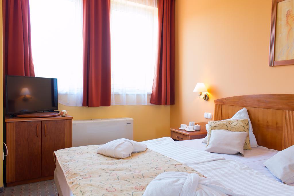 Karos Gold 813 Wellness Apartman Zalakaros Eksteriør billede