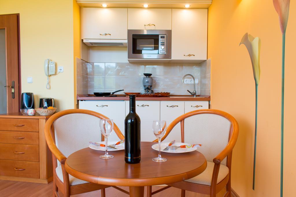 Karos Gold 813 Wellness Apartman Zalakaros Eksteriør billede